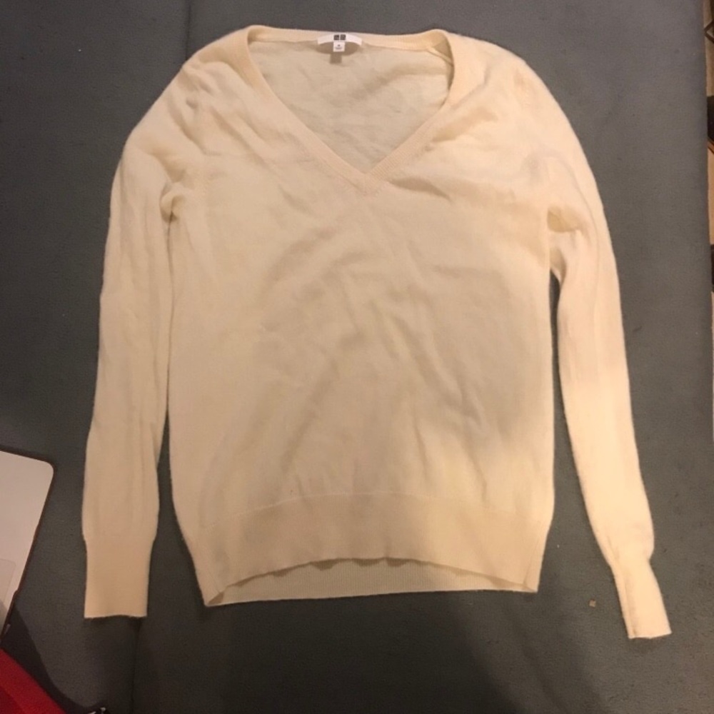 100% cashmere sweater